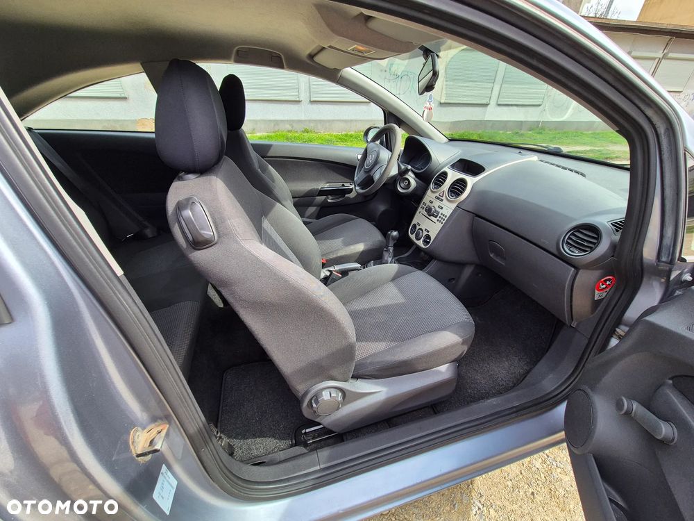Opel Corsa - 11