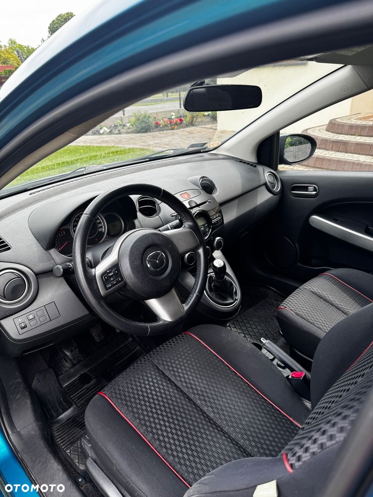 Mazda 2 1.3 Exclusive - 8