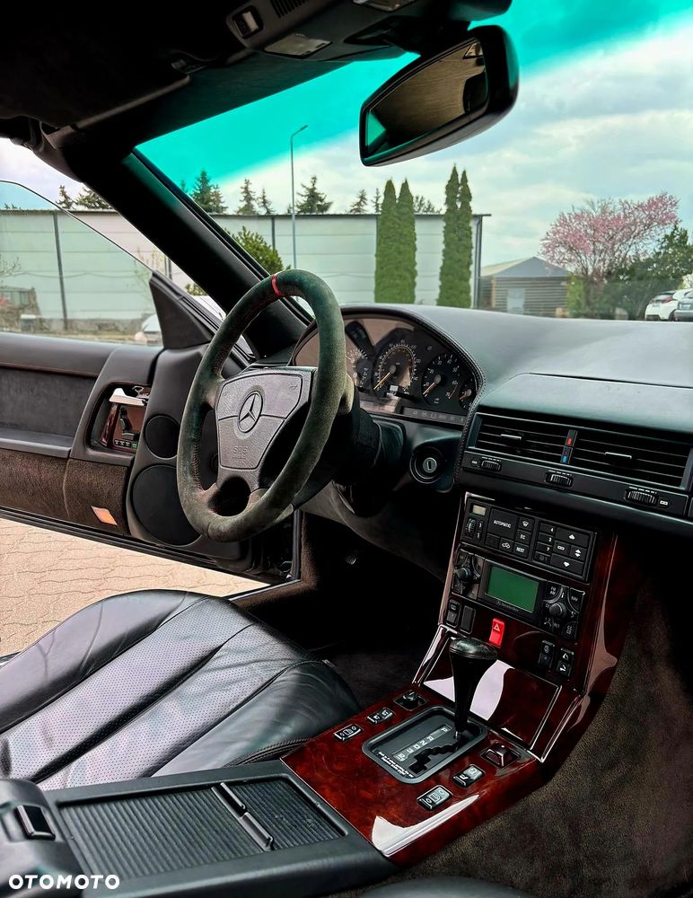 Mercedes-Benz SL - 9