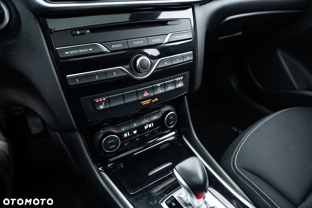 Infiniti Q30 2.2d DCT AWD Sport - 33