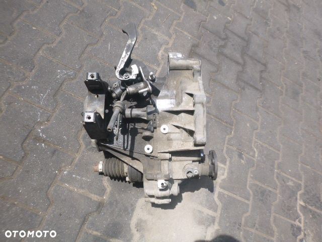 MANUALNA SKRZYNIA BIEGÓW VOLKSWAGEN POLO 9N 1.2 GSH - 18