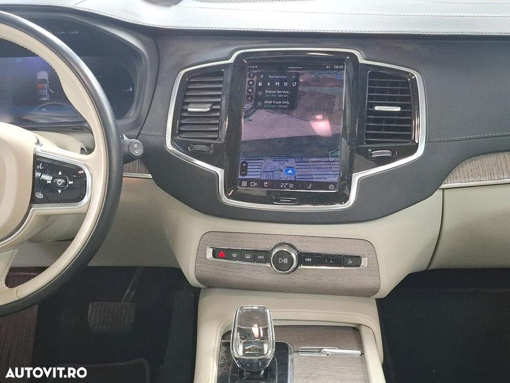 Volvo XC 90 T8 AWD Plug-in Hybrid Ultra Bright - 5