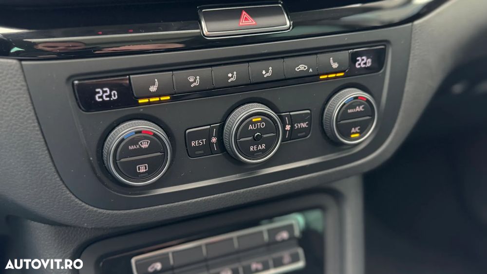 Volkswagen Sharan 2.0 TDI DSG (BlueMotion Technology) Highline - 24