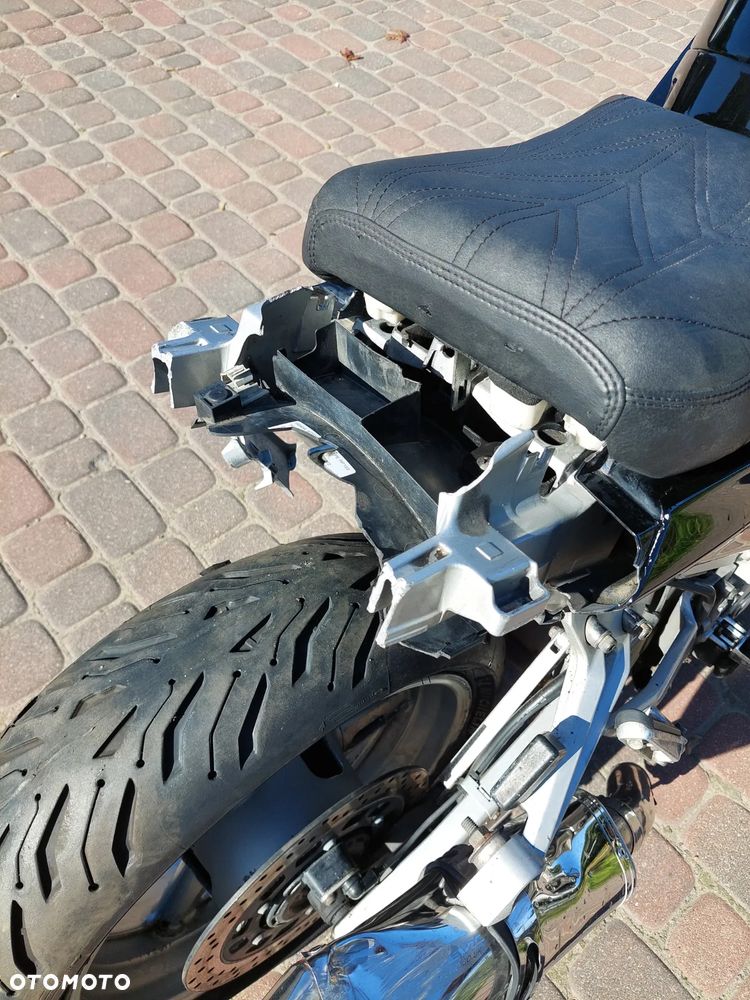 Yamaha FJR - 13