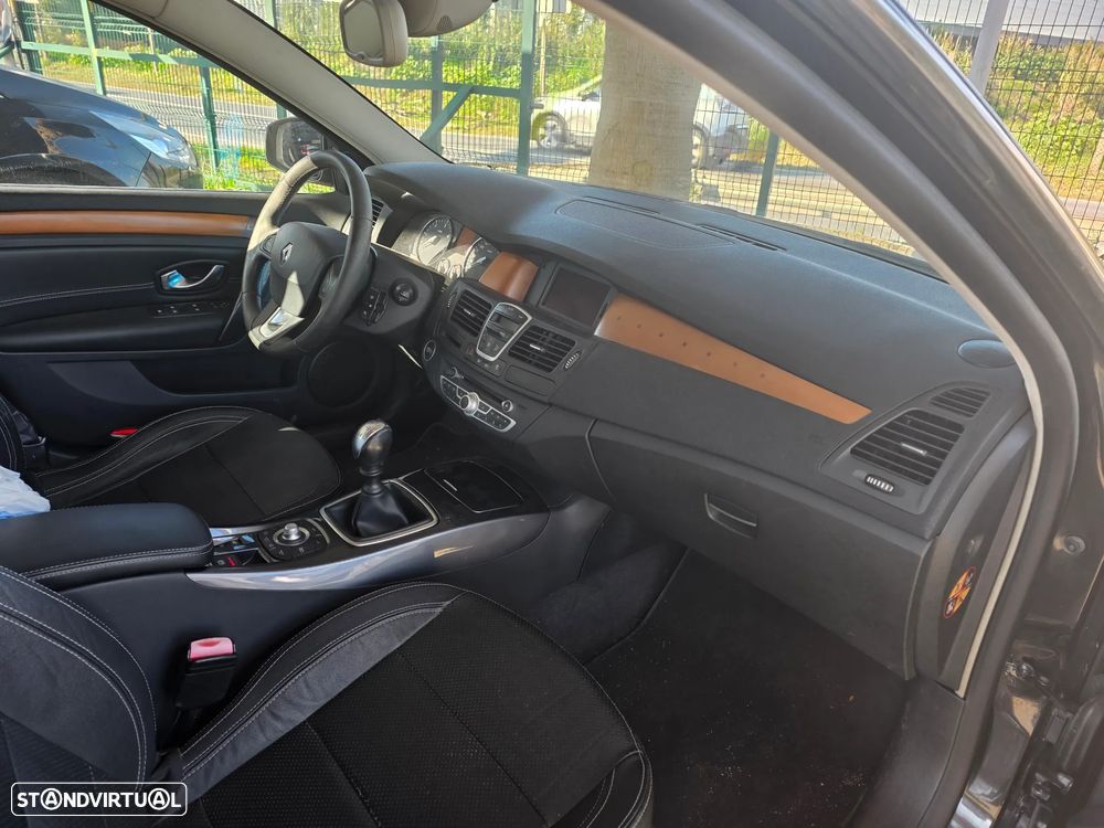 Renault Laguna Break 2.0 dCi Initiale - 9