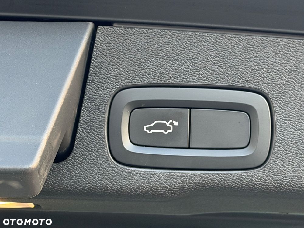 Volvo XC 60 D5 AWD Inscription - 30