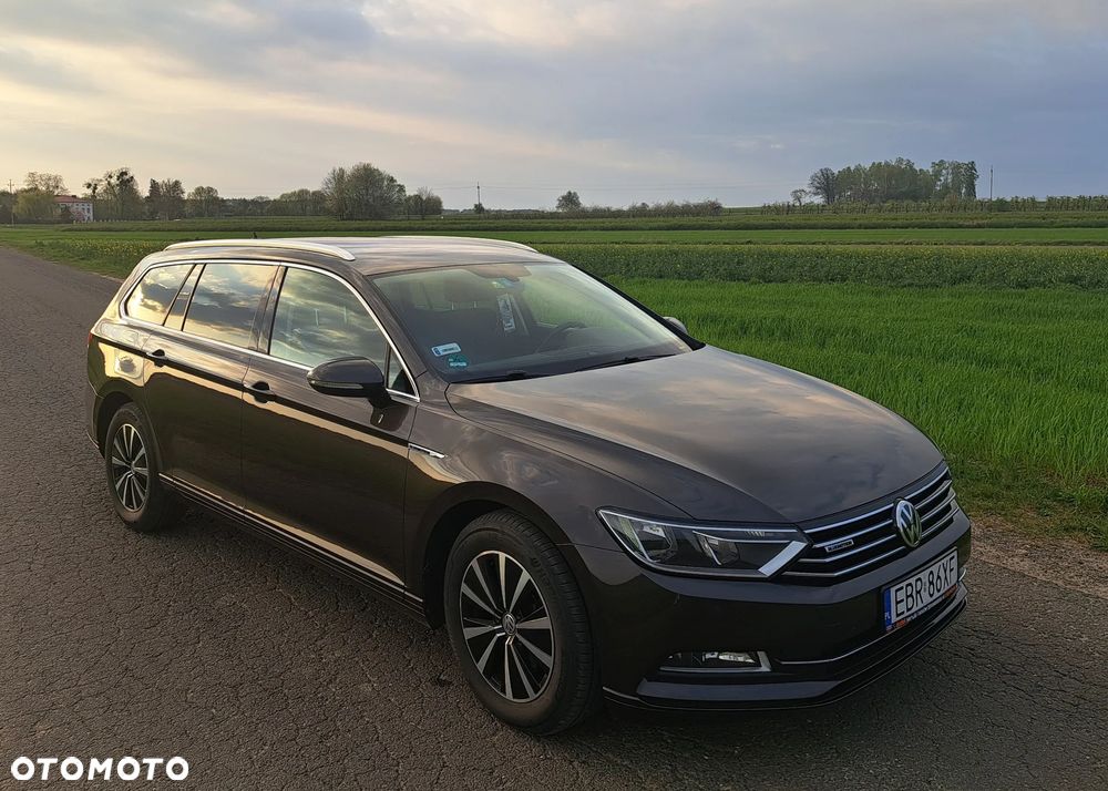 Volkswagen Passat 2.0 TDI (BlueMotion Technology) DSG Comfortline - 9
