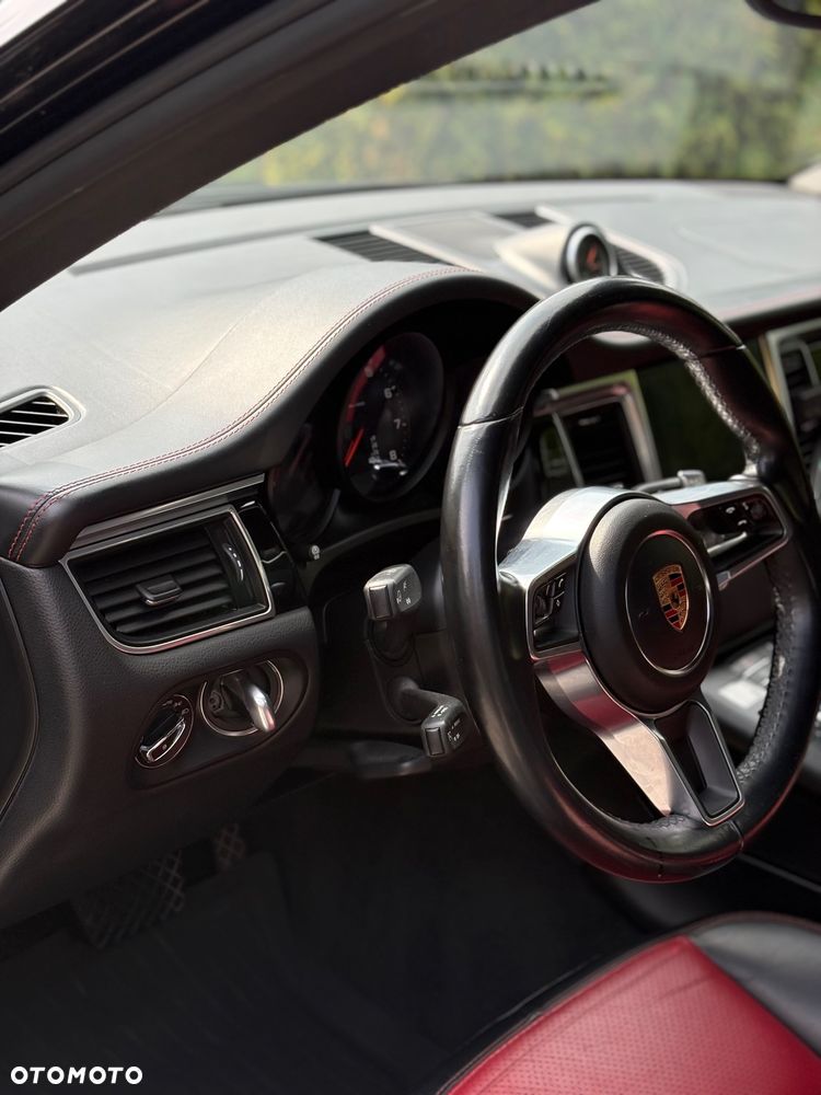 Porsche Macan Standard - 15