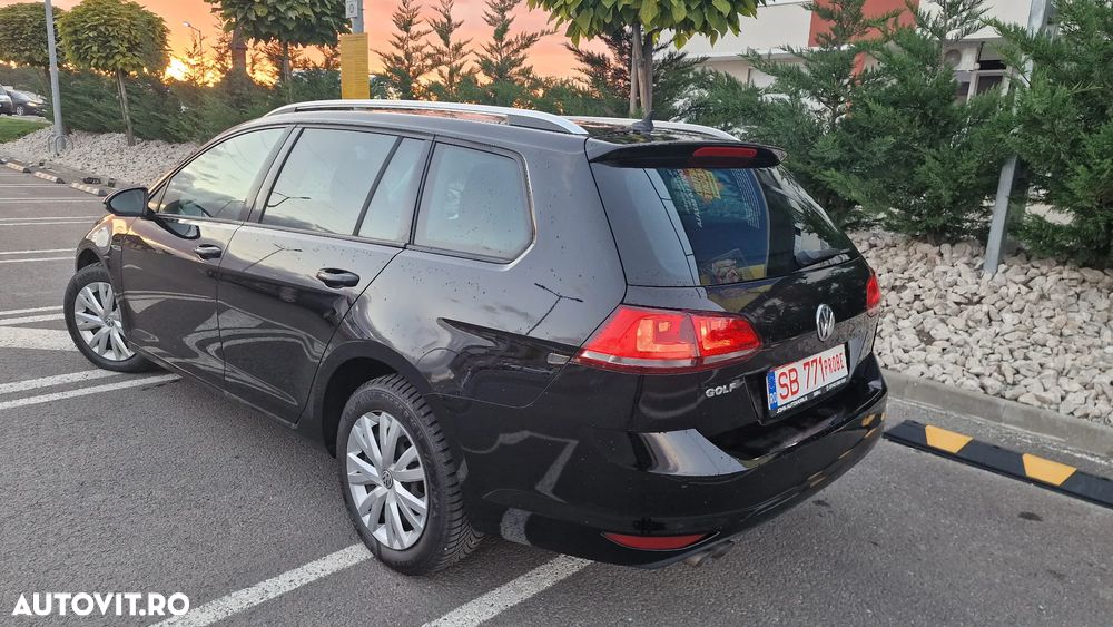 Volkswagen Golf 2.0 TDI BlueMotion Technology Lounge - 2