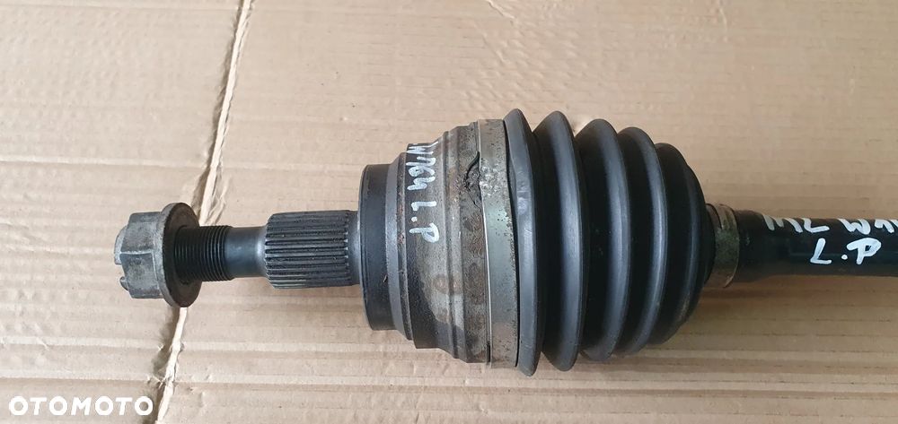 Półoś lewy przód przednia lewa półośka Mercedes ML W164 3.0 CDI A2513301901 - 2