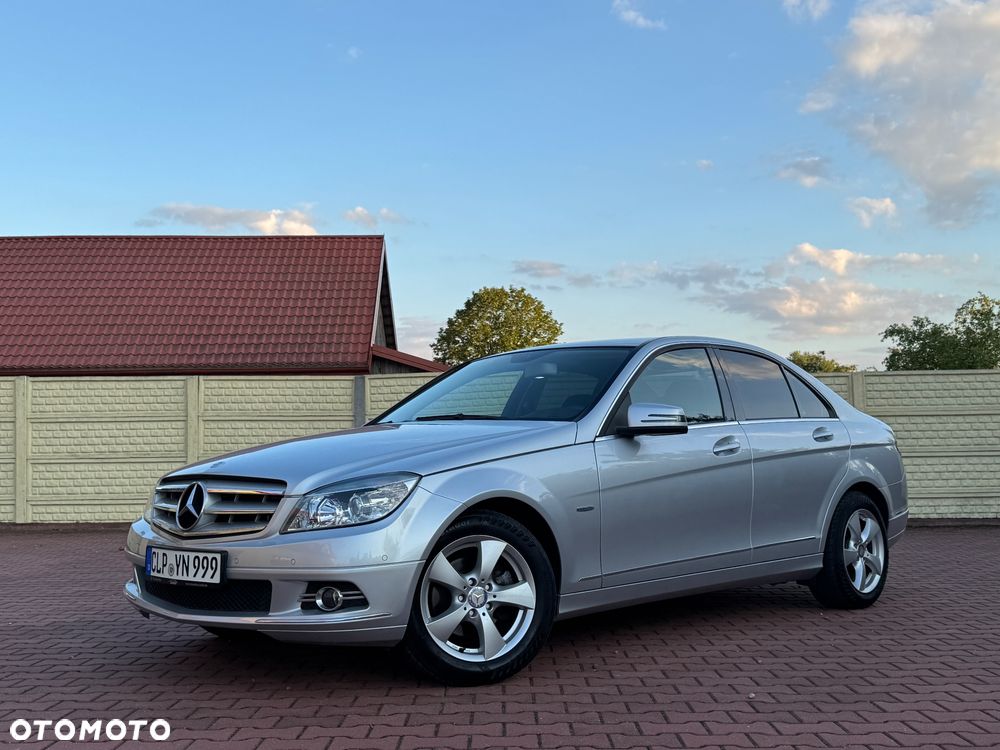 Mercedes-Benz Klasa C 180 CGI Automatik BlueEFFICIENCY Avantgarde - 1