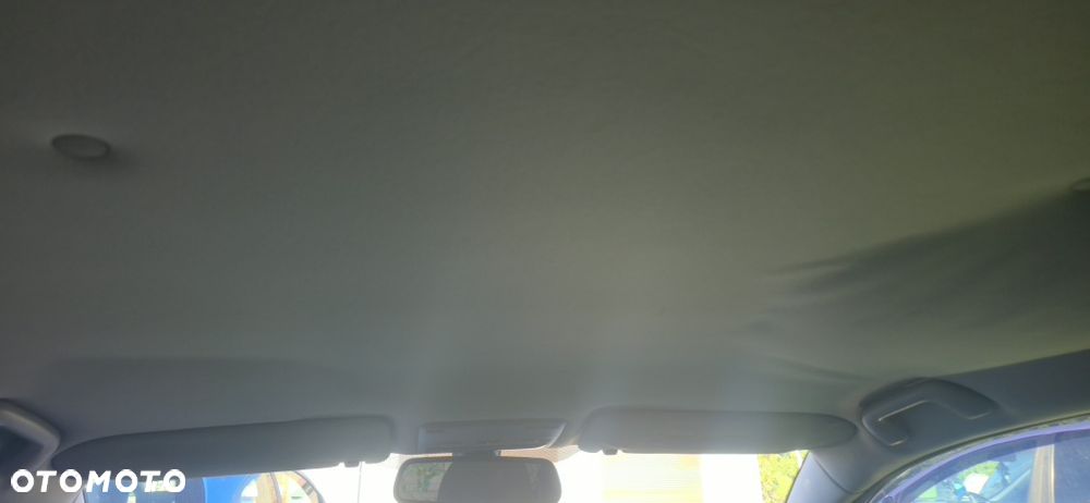 Toyota Avensis - 5