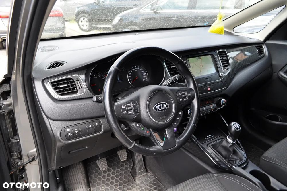 Kia Carens 1.6 GDI L - 15