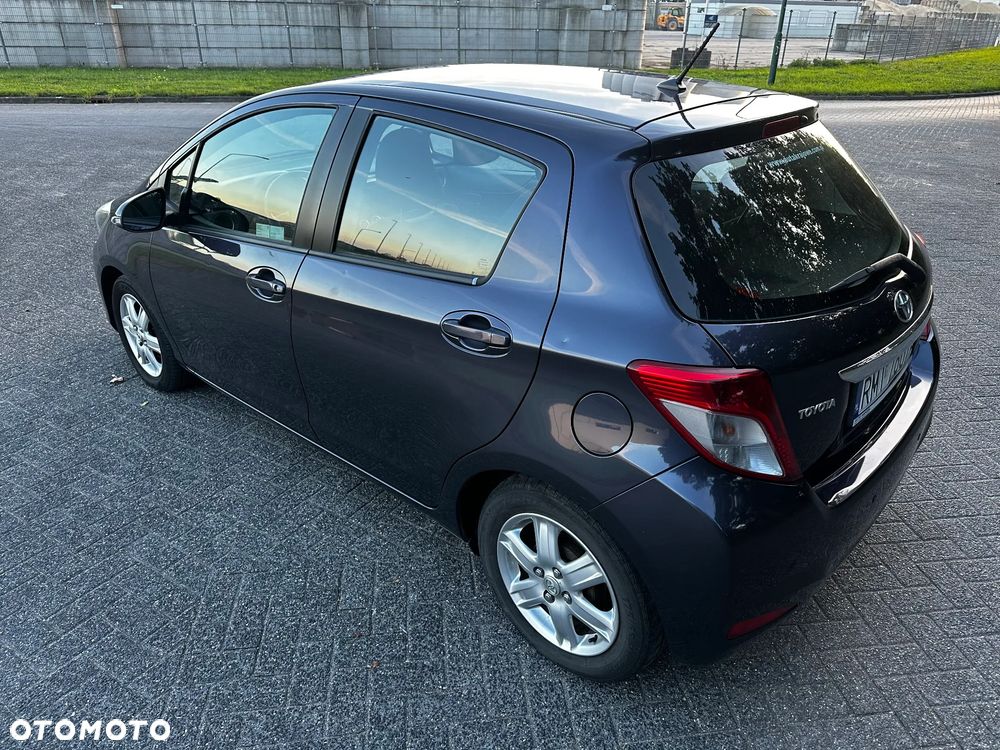 Toyota Yaris - 14