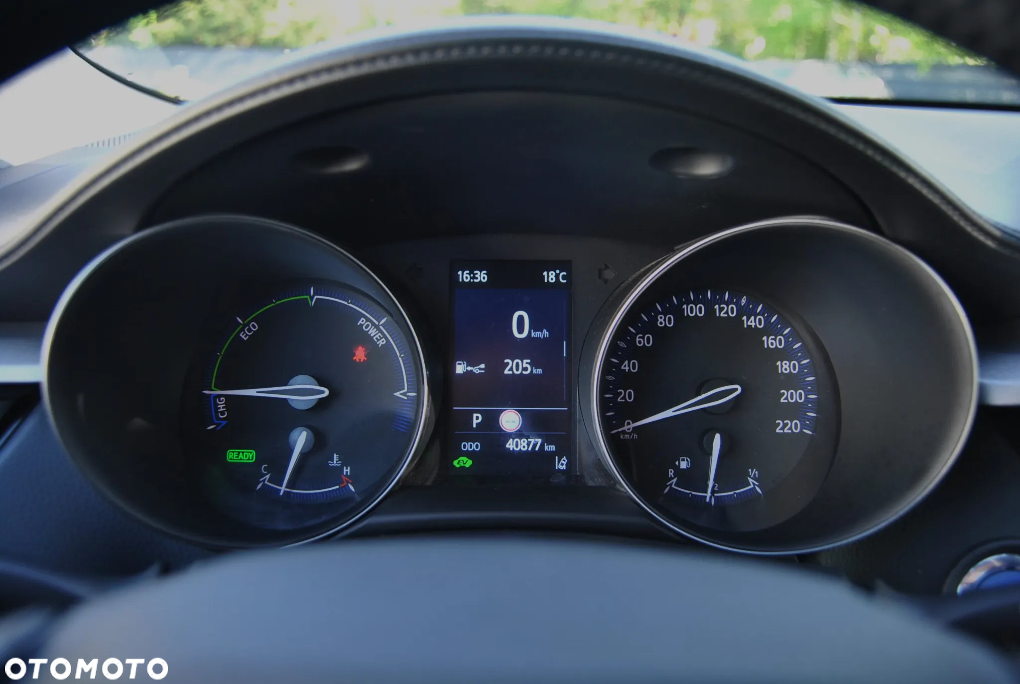 Toyota C-HR Hybrid Style Selection - 13