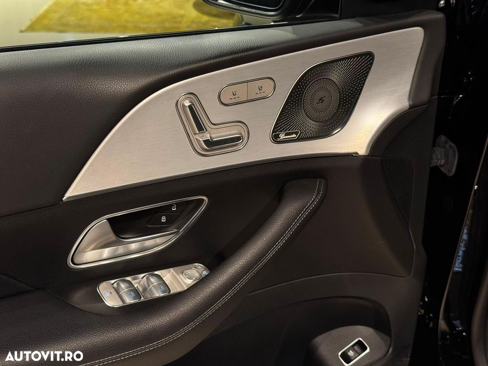 Mercedes-Benz GLS - 23