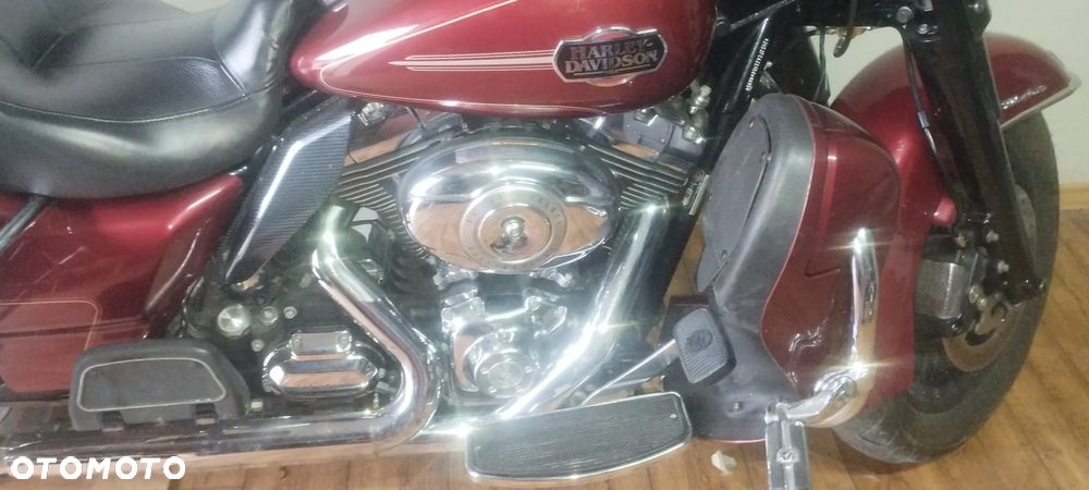 Harley-Davidson FLH Electra Glide - 4
