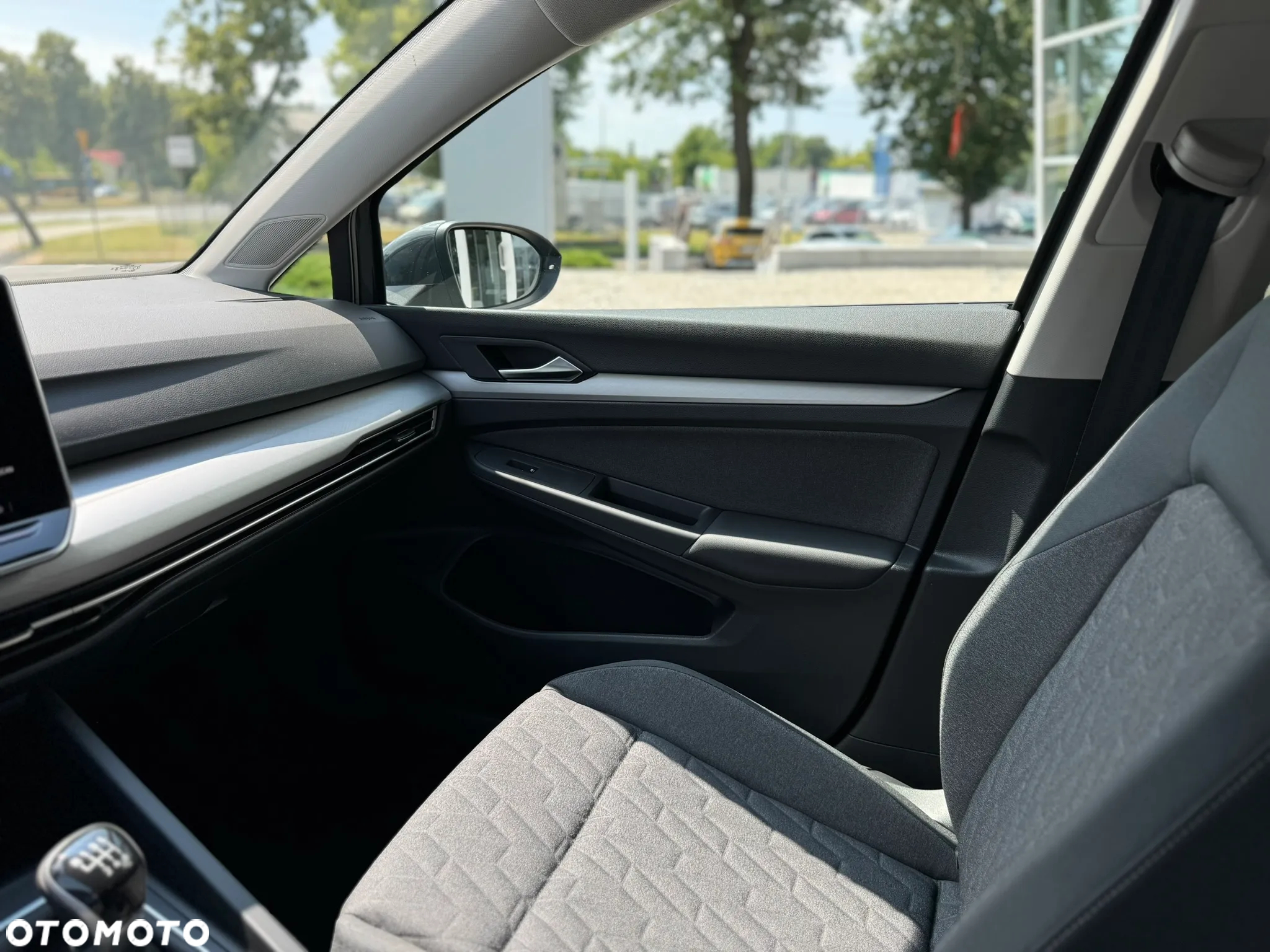 Volkswagen Golf VIII 1.5 TSI Life Plus - 21