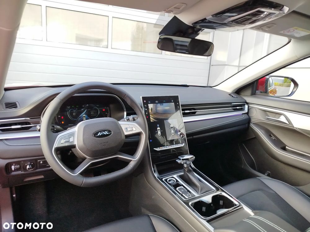 JAC J7 Plus CVT - 21