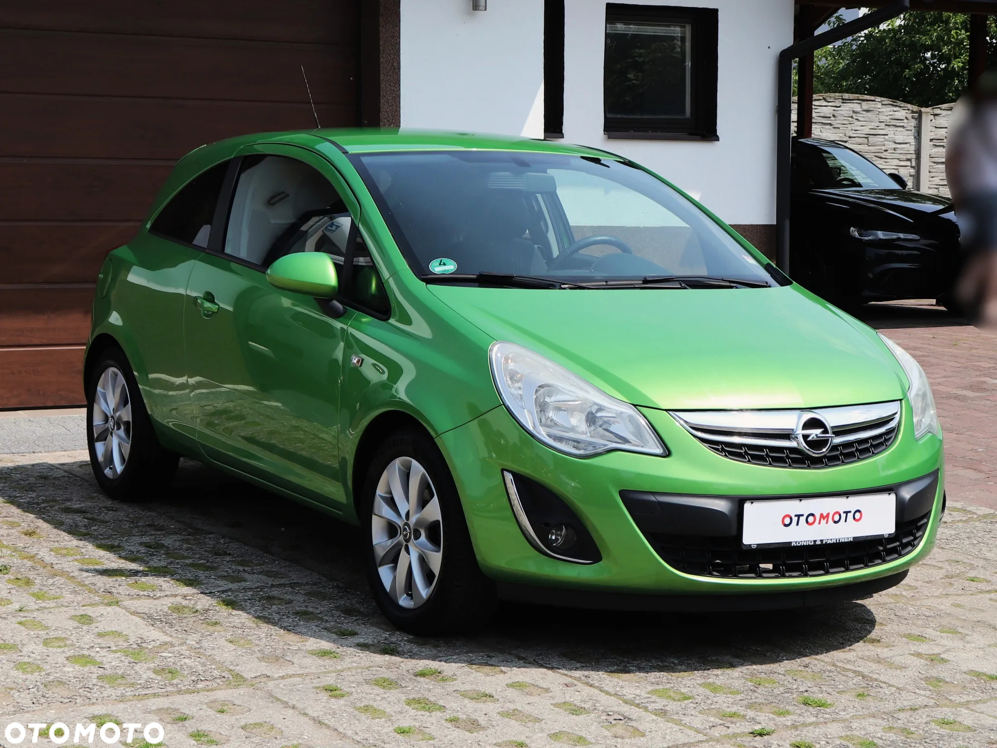 Opel Corsa 1.2 Cosmo - 2