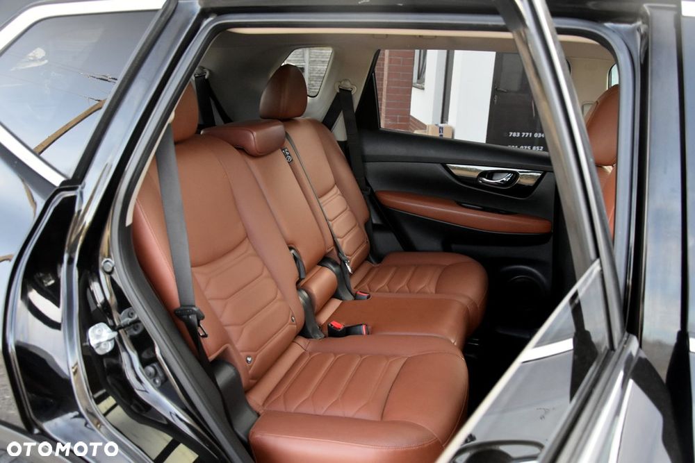 Nissan X-Trail 1.6 DCi Xtronic Tekna - 23