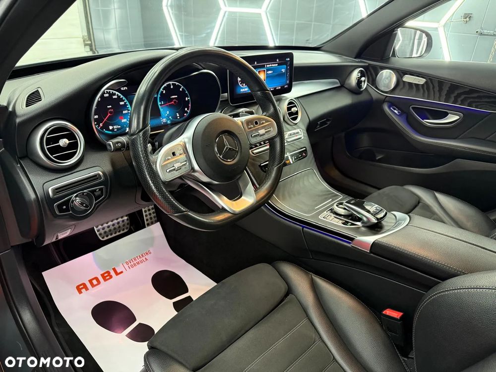 Mercedes-Benz Klasa C 300 d 4Matic 9G-TRONIC AMG Line - 25