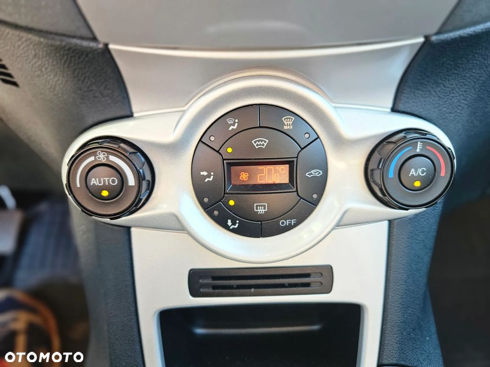 Ford Fiesta 1.25 Titanium EU5 - 15