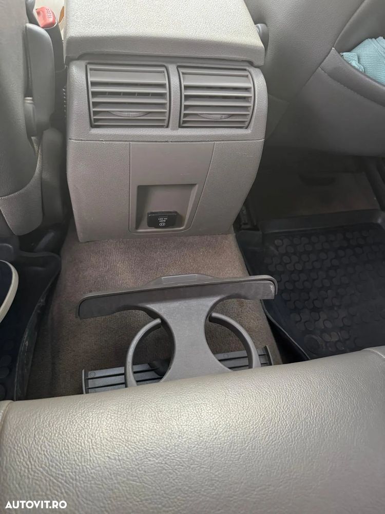 Jeep Grand Cherokee - 9
