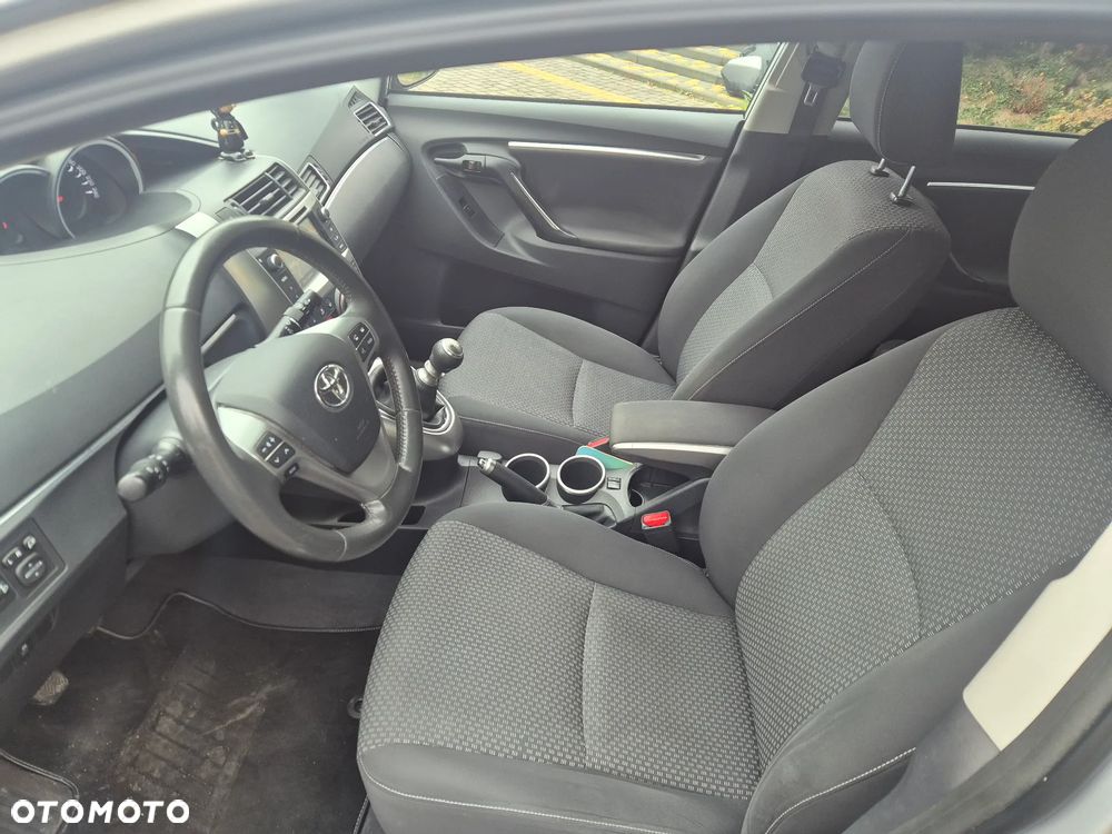 Toyota Verso 1.8 5-Sitzer Executive - 11