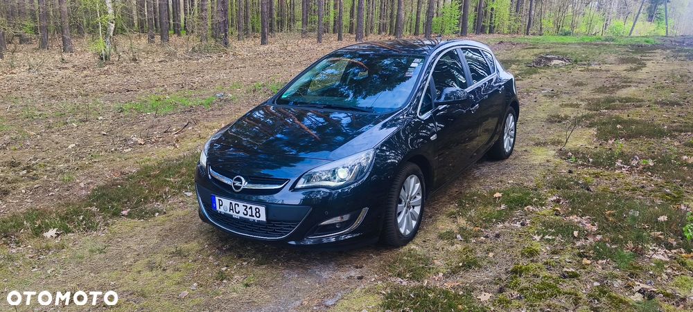 Opel Astra 2.0 CDTI Exklusiv - 2