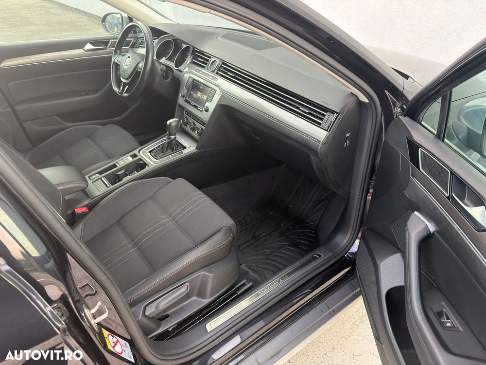 Volkswagen Passat Alltrack 2.0 TDI DSG 4Motion - 32