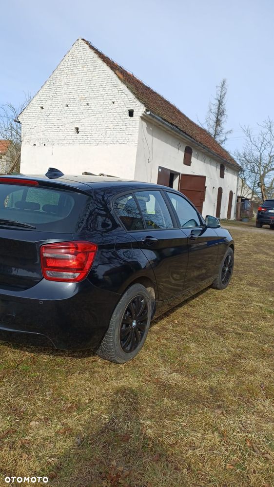 BMW Seria 1 116d DPF - 4