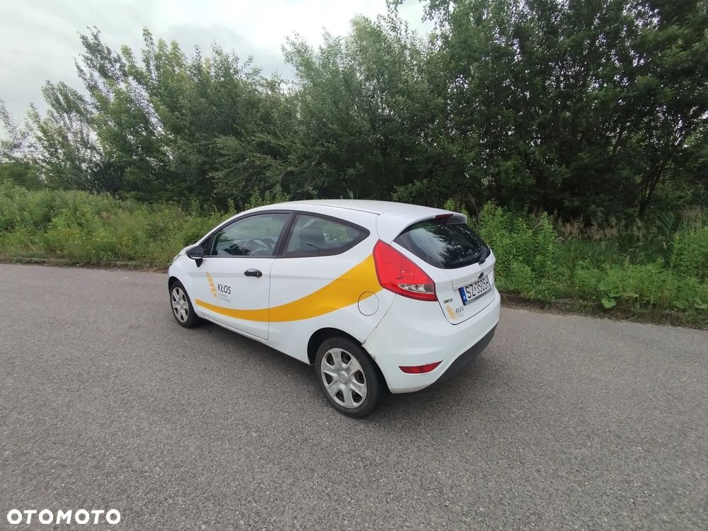 Ford Fiesta VAN - 8