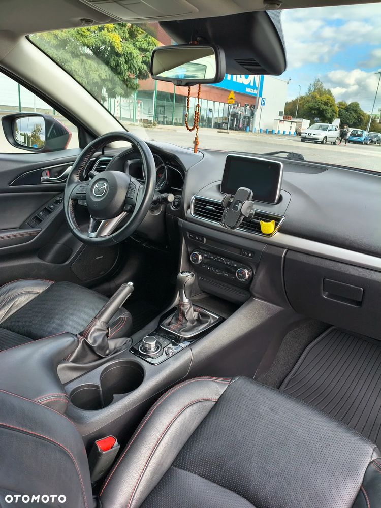 Mazda 3 - 10