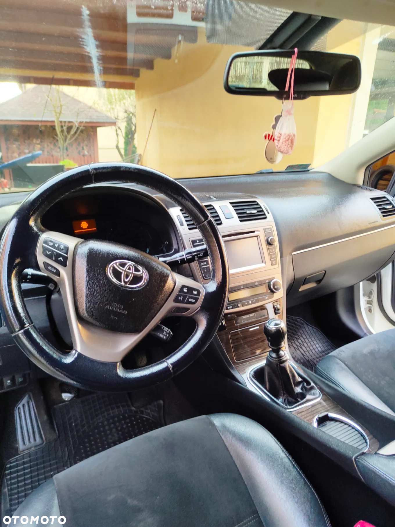 Toyota Avensis 2.0 D-4D Premium - 8