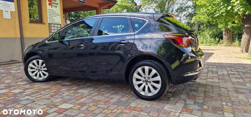 Opel Astra 1.4 Turbo Cosmo - 23