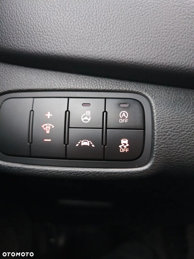 Kia Carens 1.7 CRDi M 7os EU6 - 22