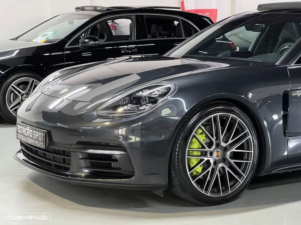Porsche Panamera 4 E-Hybrid Executive - 38