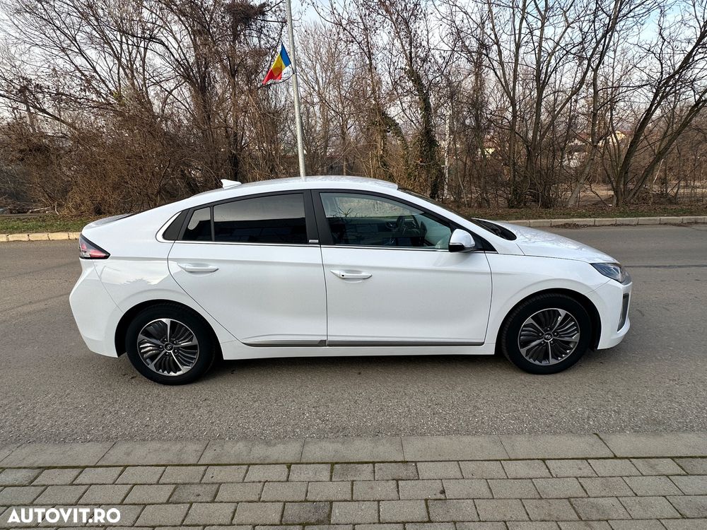 Hyundai IONIQ Plug-in-Hybrid 1.6 GDI Premium - 9