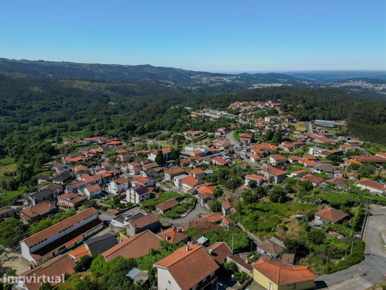 Moradia em Fafe com elevado potencial para investimento ou habitação d - Grande imagem: 4/10