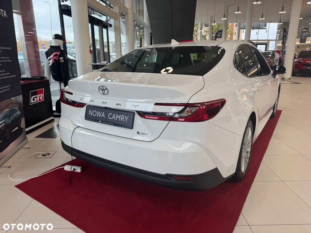 Toyota Camry 2.5 Hybrid Dynamic Force Comfort e-CVT - 3