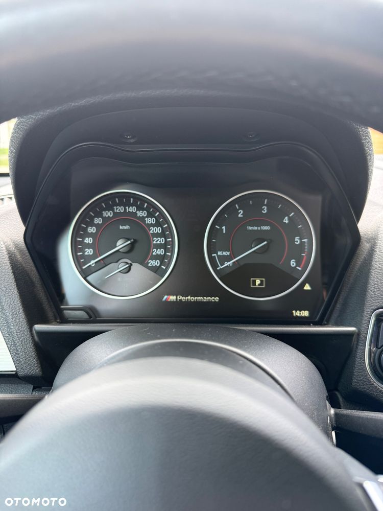 BMW Seria 2 225d - 15