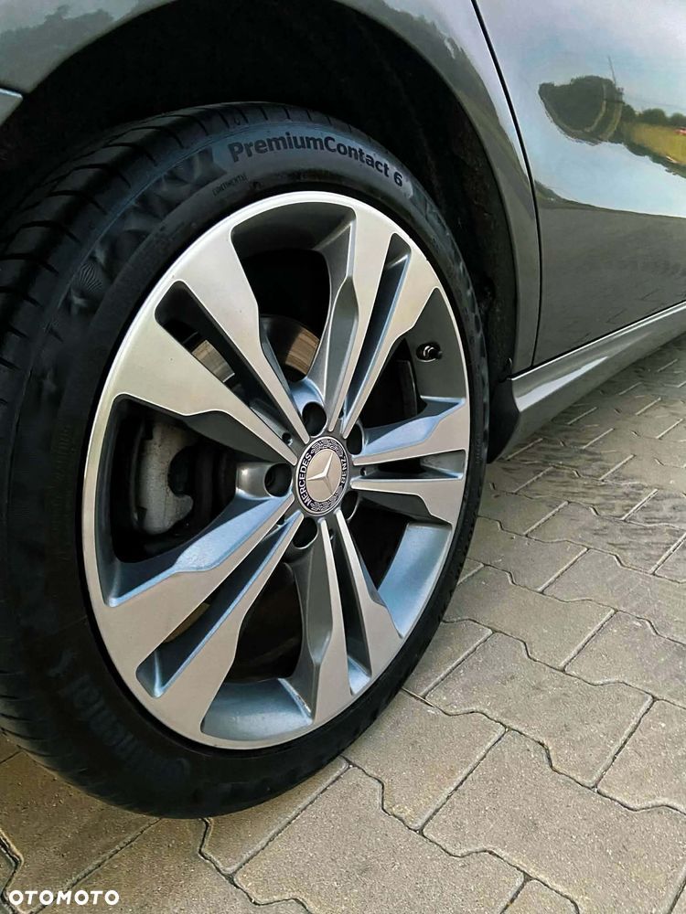 Mercedes-Benz CLA 200 - 10
