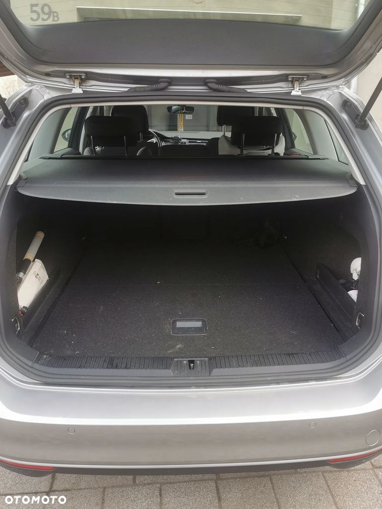 Volkswagen Passat 1.5 TSI EVO Elegance - 5