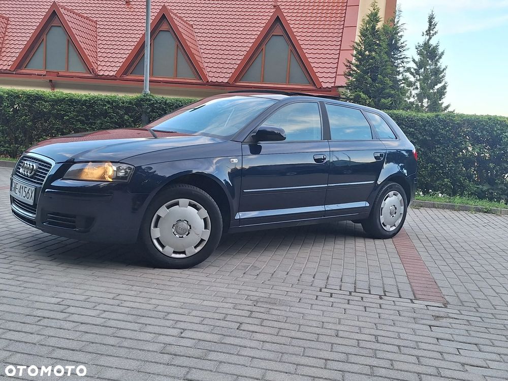 Audi A3 Sportback 1.6 Attraction - 2
