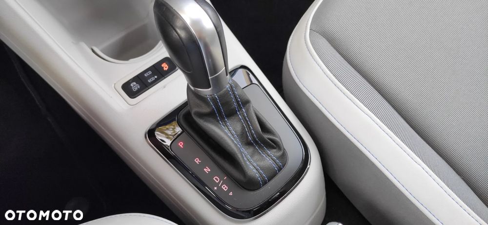 Volkswagen up! e-up - 16