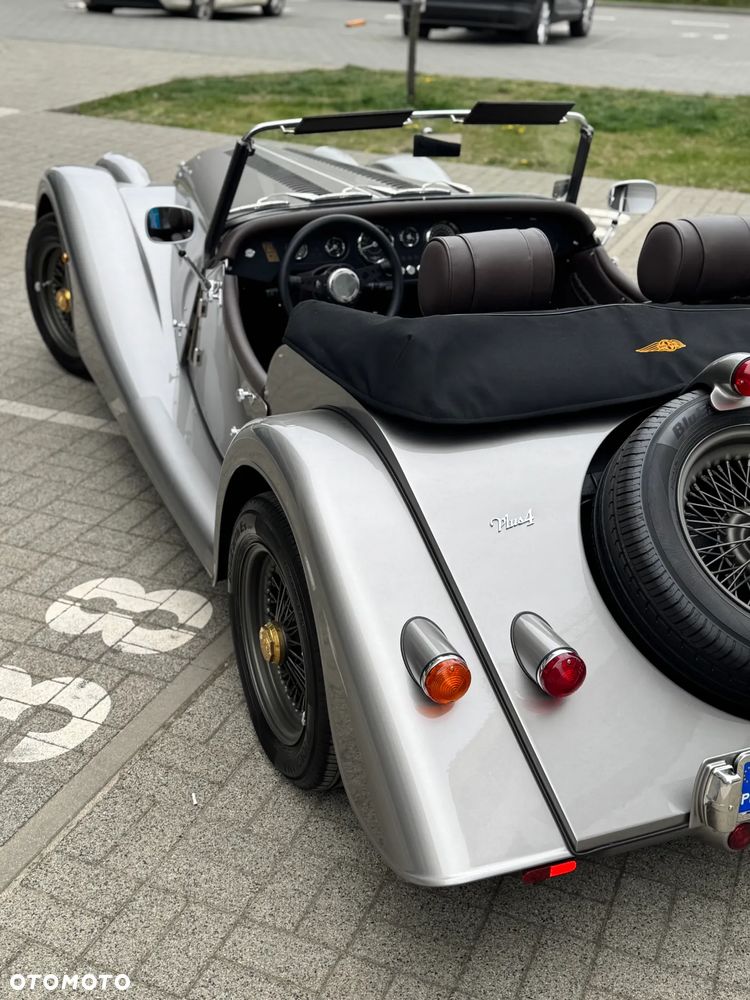 Morgan Plus Four - 11