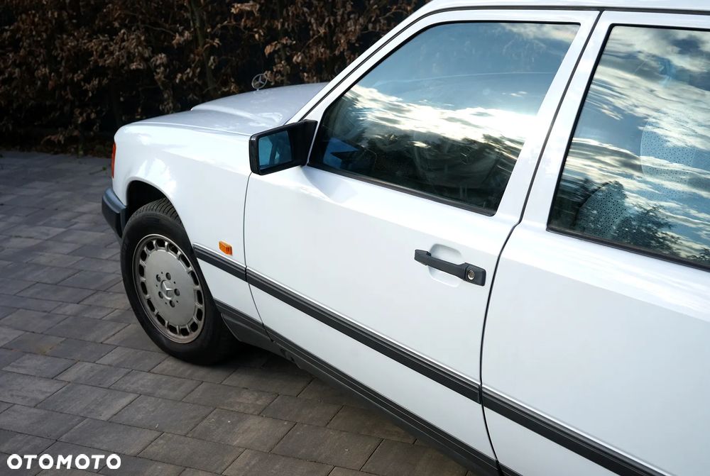 Mercedes-Benz W124 (1984-1993) - 18