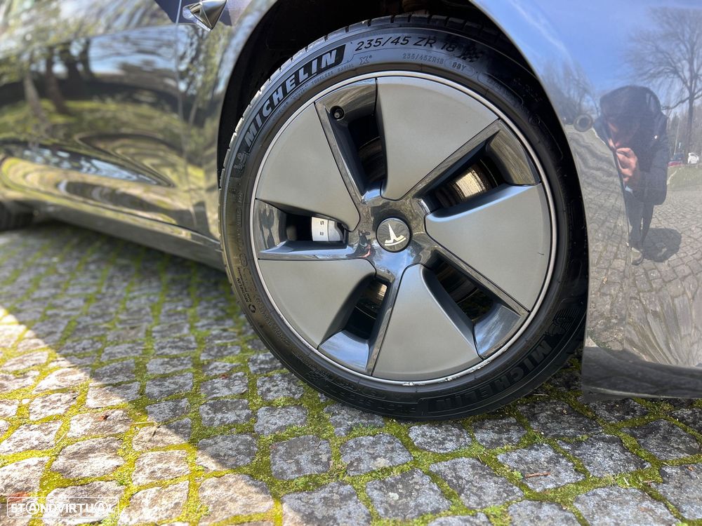 Tesla Model 3 Standard Range Plus RWD - 4