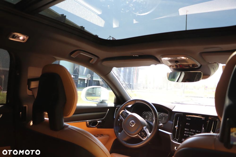 Volvo V90 Cross Country T5 Geartronic Momentum Pro - 23